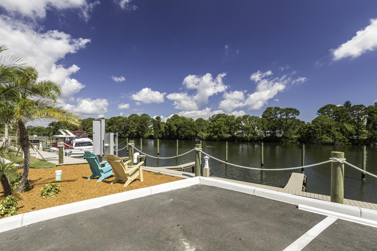 Cape Crossing Resort & Marina Merritt Island Екстериор снимка