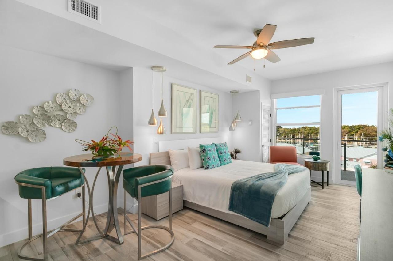 Cape Crossing Resort & Marina Merritt Island Екстериор снимка